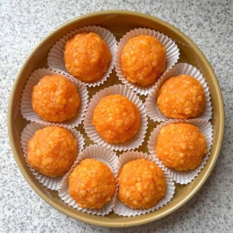 Bhai bhai Fresh sweets - Boondi ladoo (approx. 9 pcs)