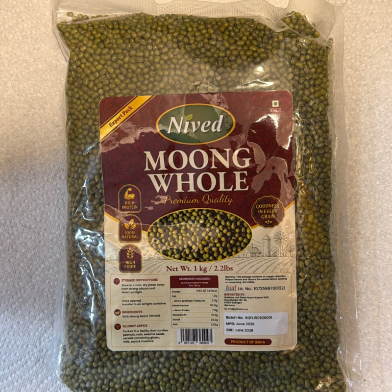 Nived Moong whole 1kg